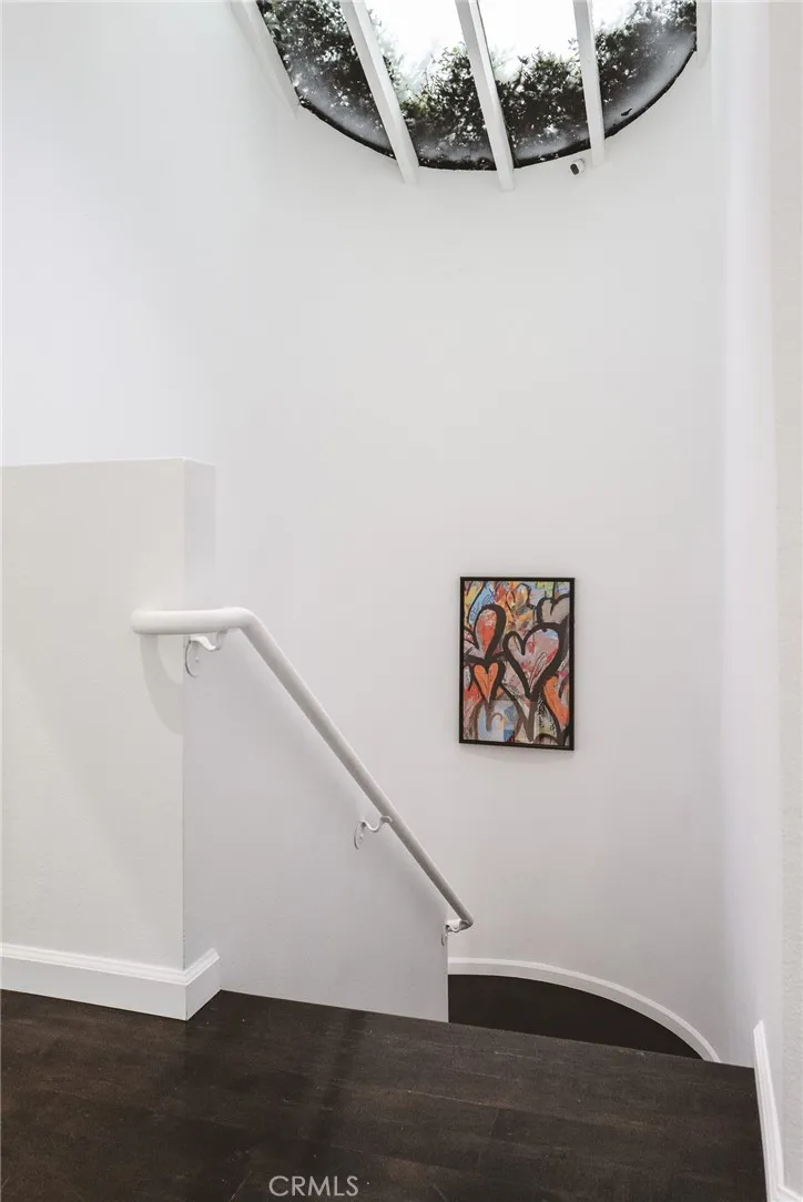 1833 Roscomare Road, Los Angeles, California 90077 home-pic-22